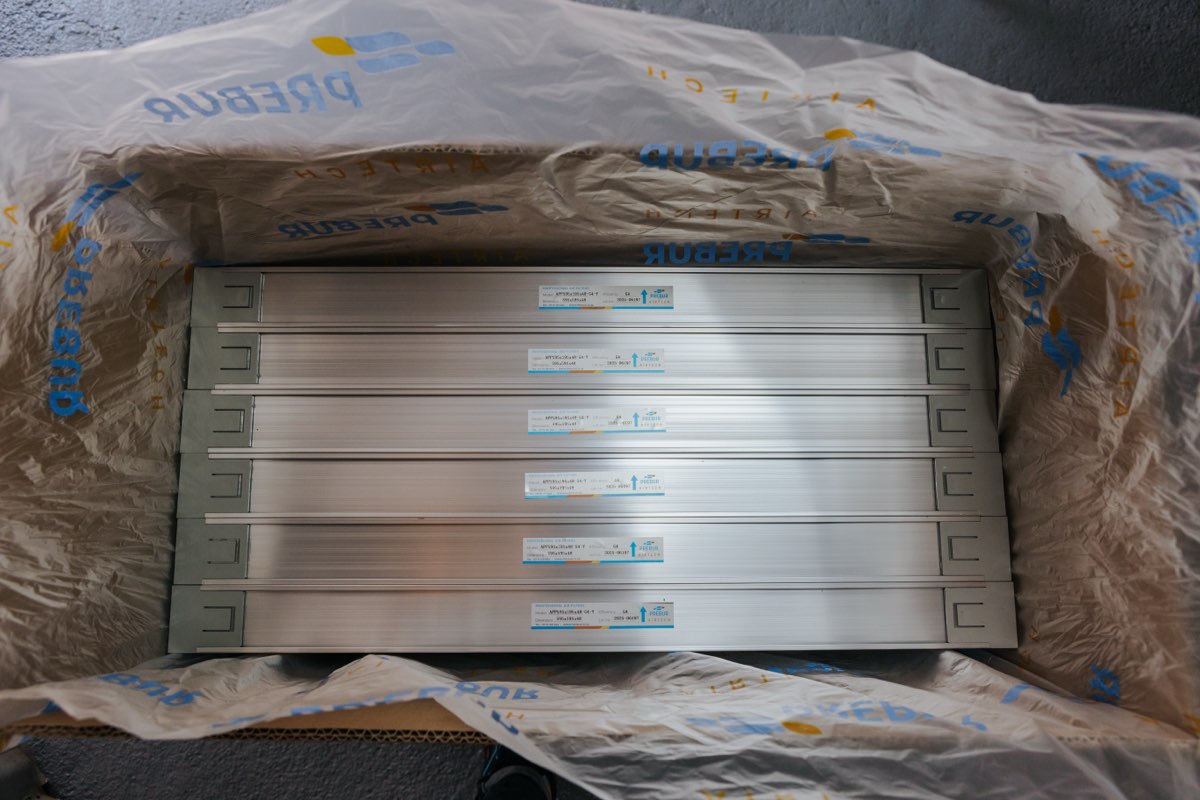 Airtech G4 panel filter in open box